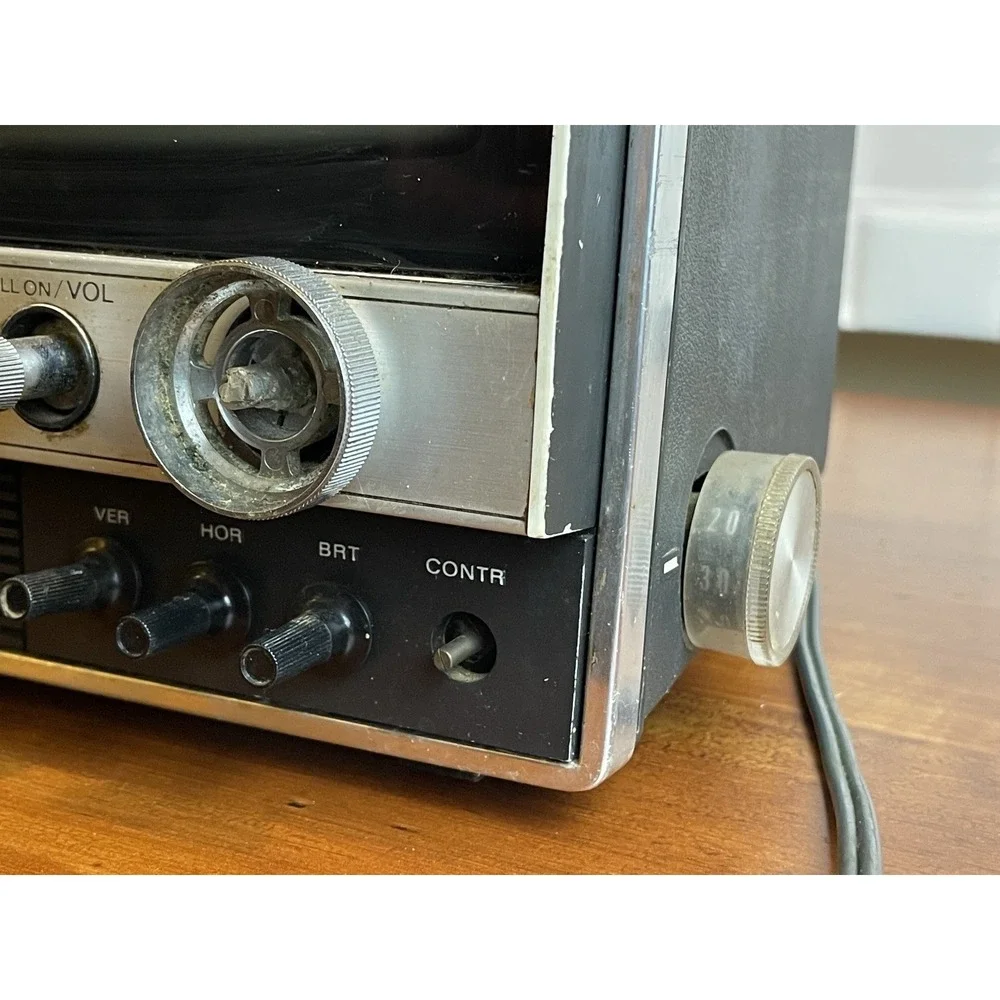 Vintage Sony portable transistor TV TV-920U‎